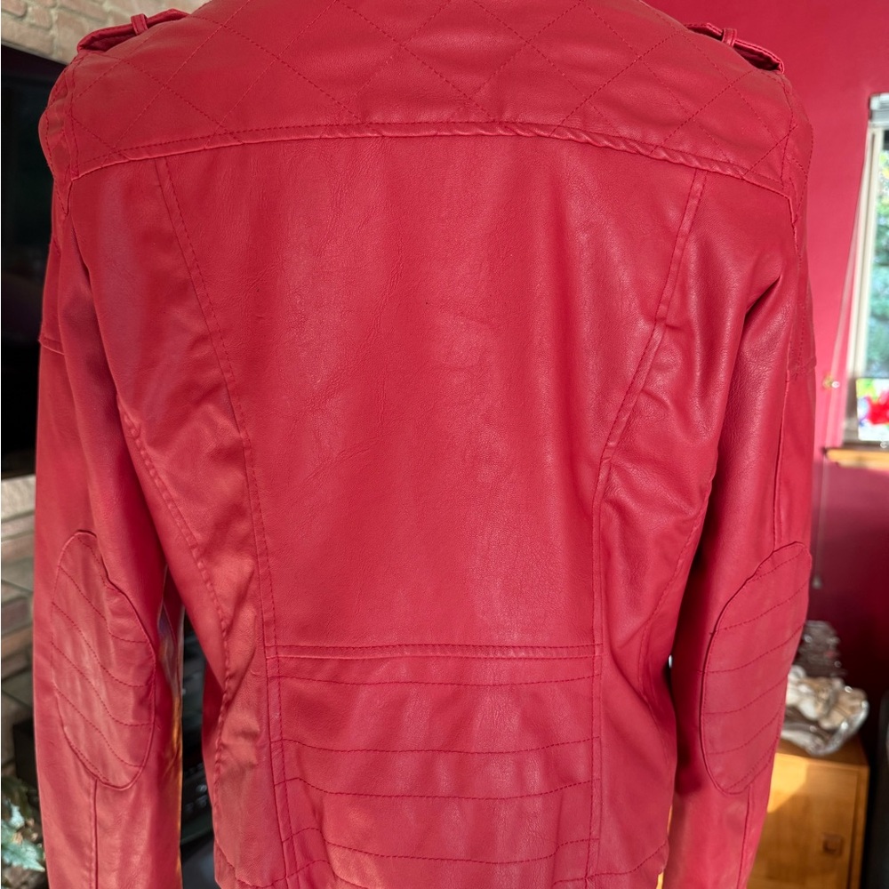 Red Jacket - Picture 4 of 5